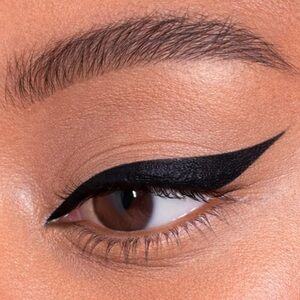 Black Liquid Eyeliner for Precision Winged Look